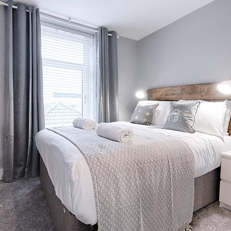 3Rm Flat, Smart Tv'S, Close To All Amenities Llanelli Buitenkant foto